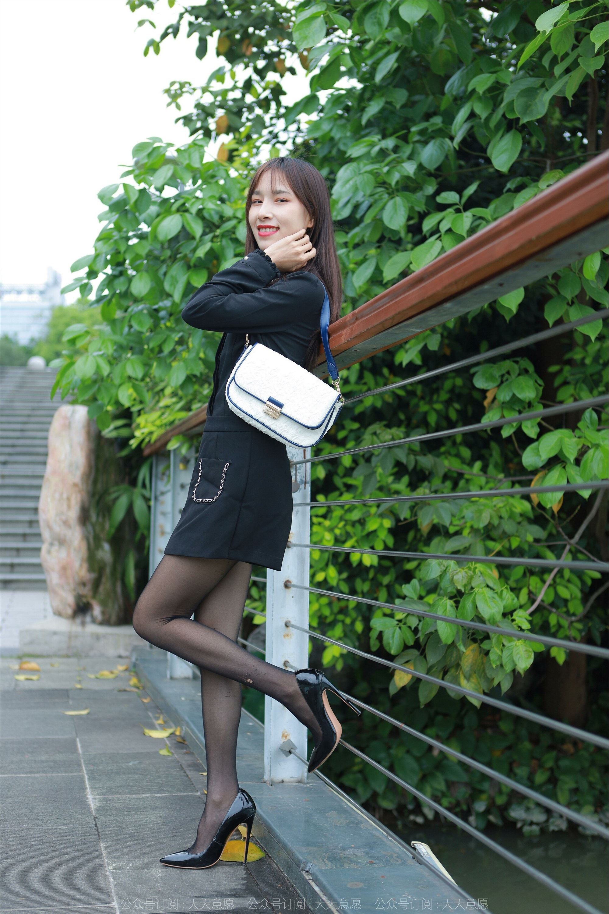 IESS异思趣向  2022.05.25 丝享家 1098：美子《红唇黑丝》